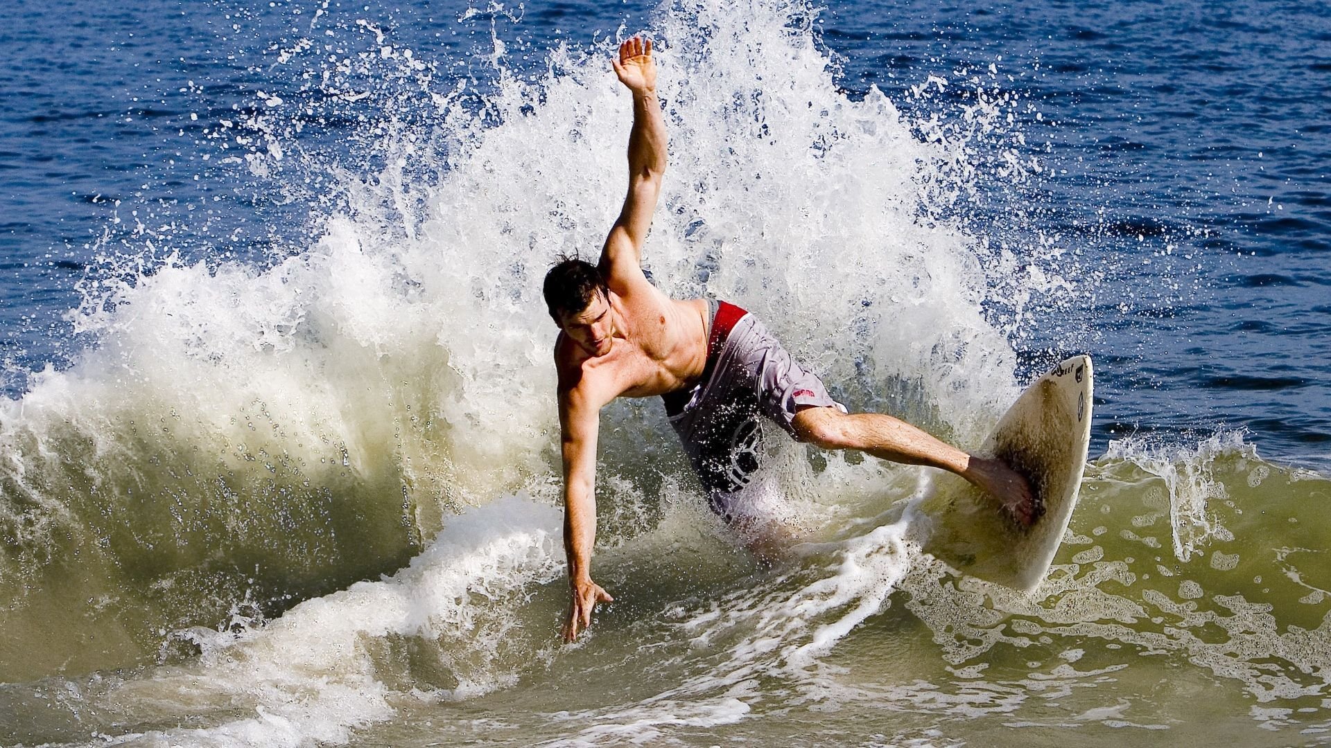 全球摄影师作品展览在广州举行，全球摄影精选